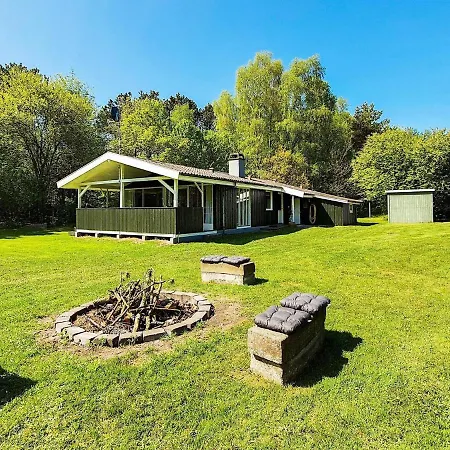 Charming Holiday In S By With Whirlpool