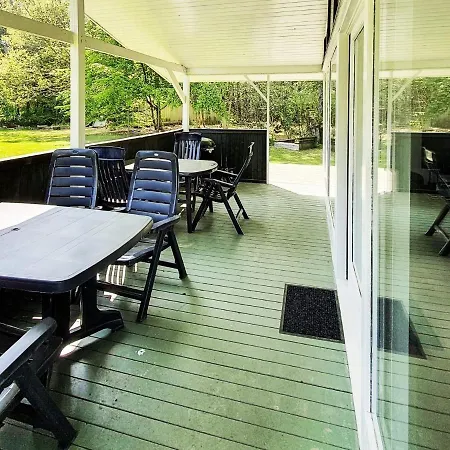 Charming Holiday In S By With Whirlpool Hébergement de vacances