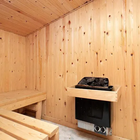 Hébergement de vacances Charming Holiday In S By With Whirlpool
